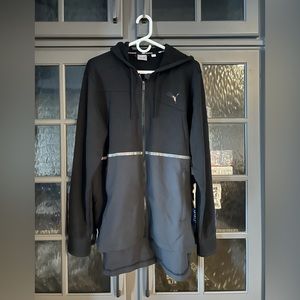 Men’s Puma Black/ Gray Training Jacket in Size M